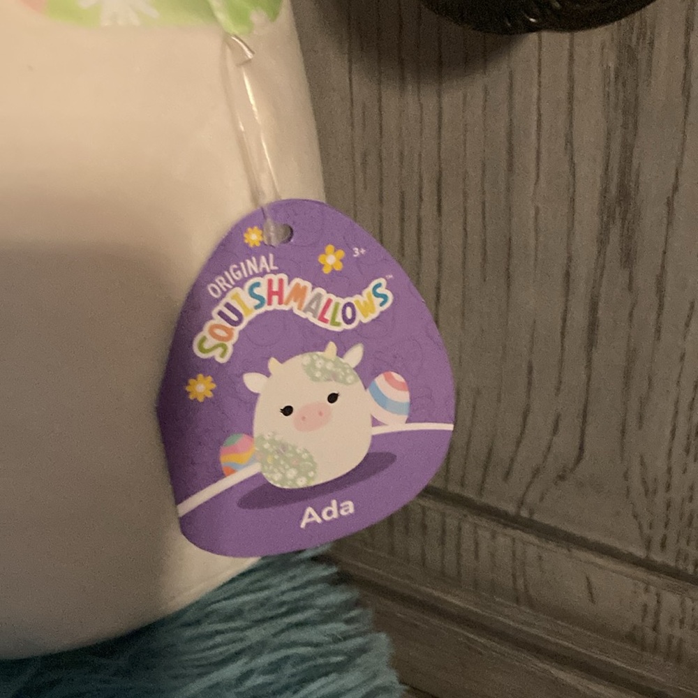 BRAND NEW
SQUISHMALLOW 8”! NWT! SMOKE FREE HOME! - Picture 3 of 3